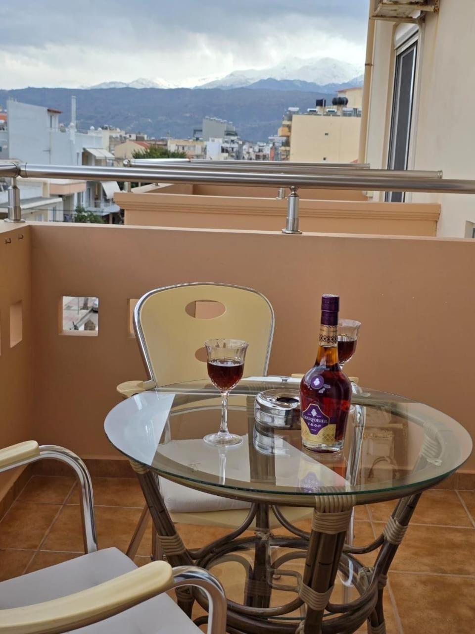 Fougaro Apartments Chania  Екстер'єр фото
